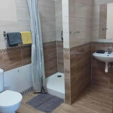 Apartmany Audy 2 Mníšek pod Brdy Exterior foto